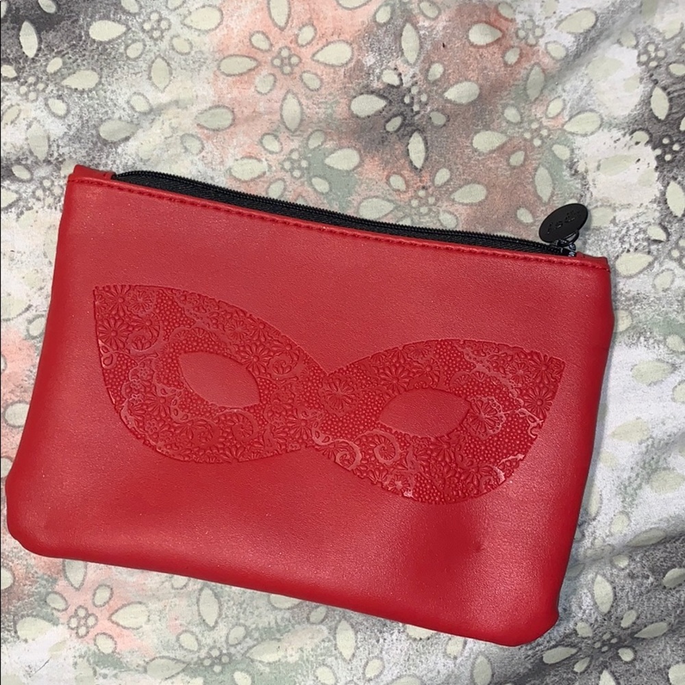 2/$10 or 5/$25 ipsy Bag Floral Mask Imprint Design